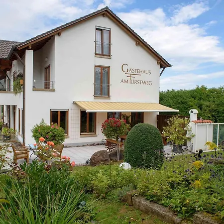 Gaestehaus Am Fuerstweg Guest house Heuchelheim-Klingen