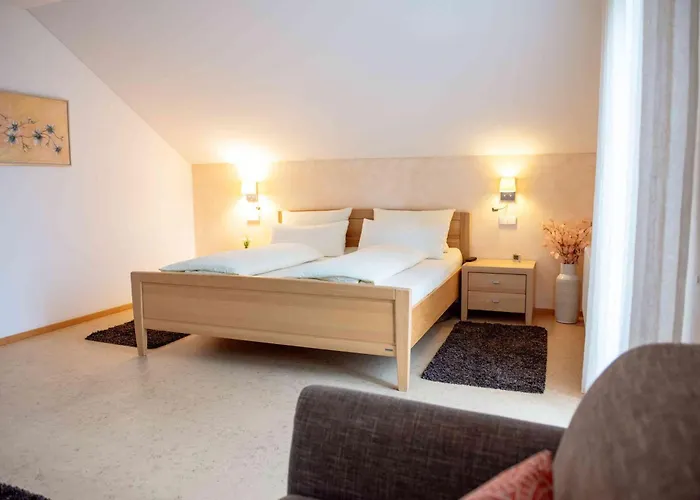 Gaestehaus Am Fuerstweg Casa de hóspedes Heuchelheim-Klingen