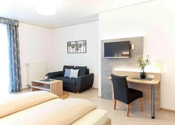 Gaestehaus Am Fuerstweg Heuchelheim-Klingen