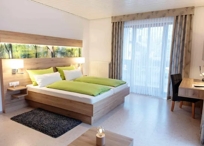 Gaestehaus Am Fuerstweg Casa de hóspedes Heuchelheim-Klingen