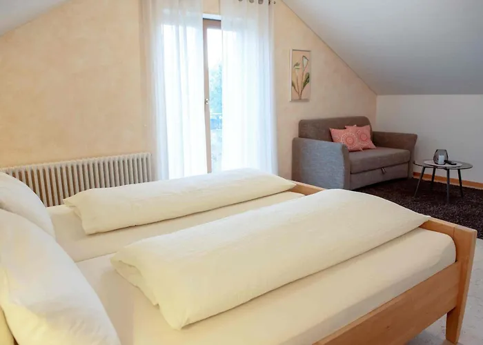 Gaestehaus Am Fuerstweg Casa de hóspedes Heuchelheim-Klingen