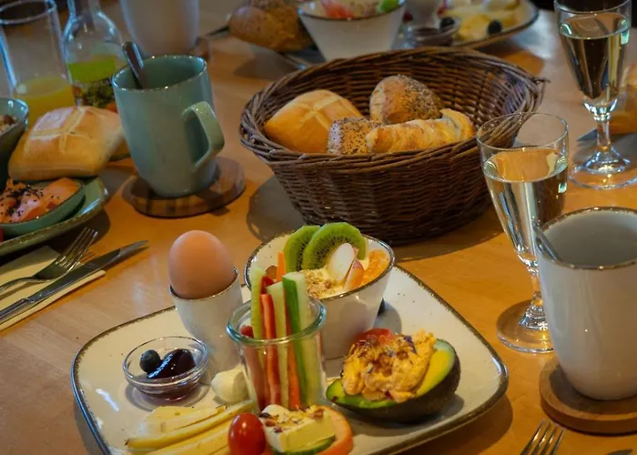 Gaestehaus Am Fuerstweg 3* Heuchelheim-Klingen